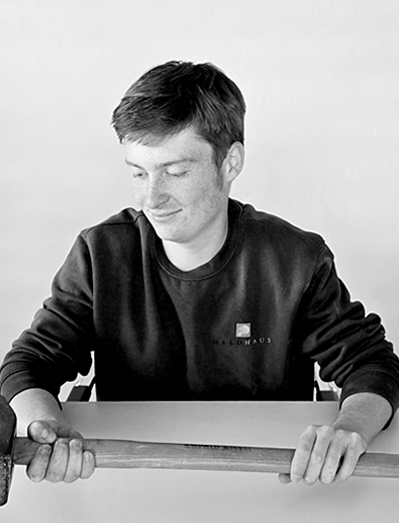 Portrait 2: Casey Aust